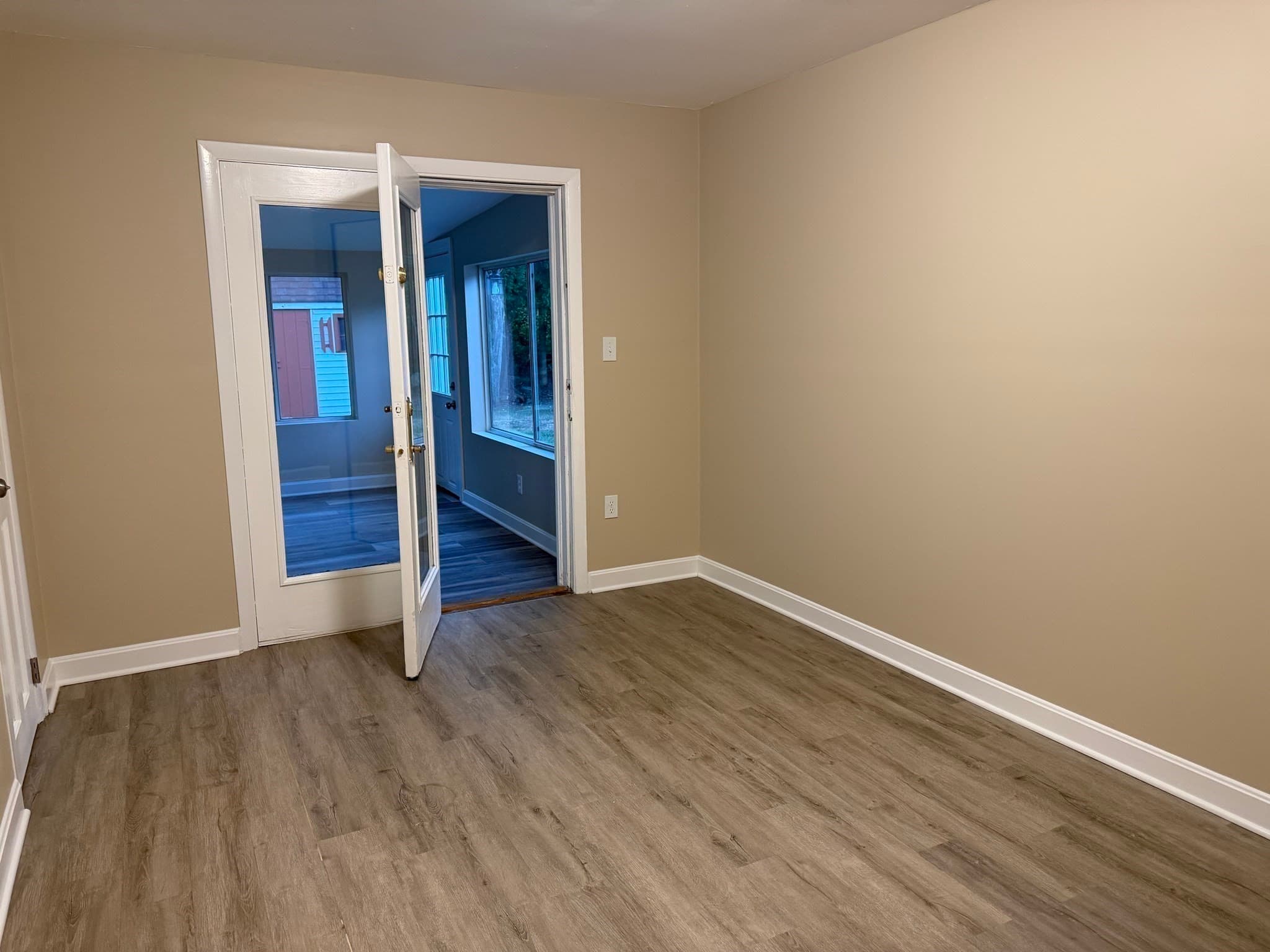 Multi Family at 6 Eddy St, Fairhaven MA 02719, Fairhaven, photo 6 of 14