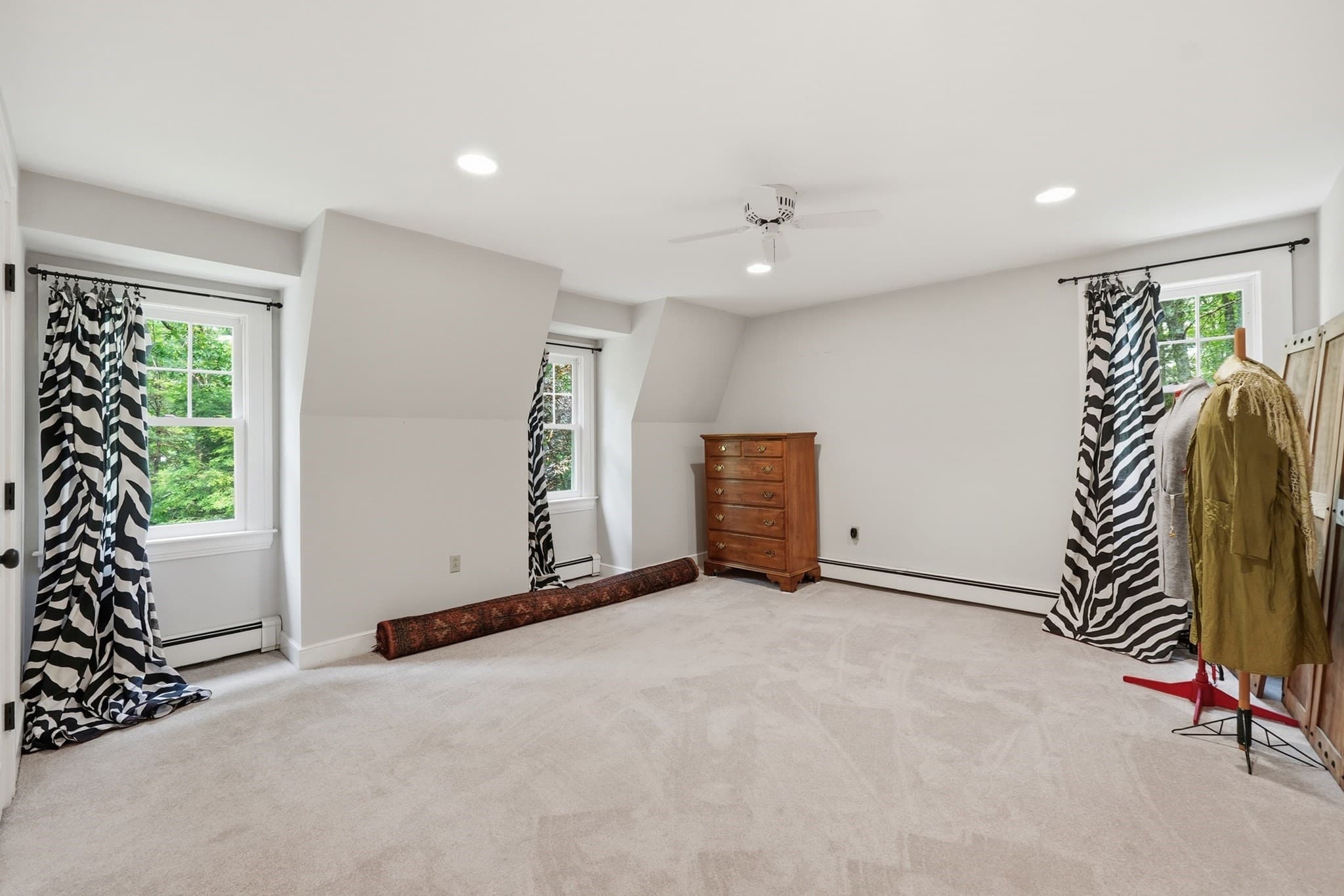 Single Family Residence at 18 Village Green Ln, Holden MA 01520, Holden, photo 32 of 41