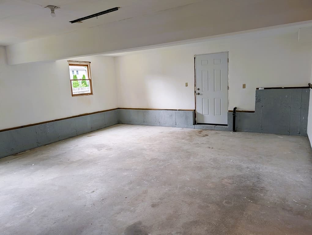 22 Pine Needle Ln, Springfield MA 01118 photo 26