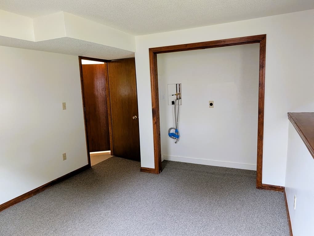 22 Pine Needle Ln, Springfield MA 01118 photo 22