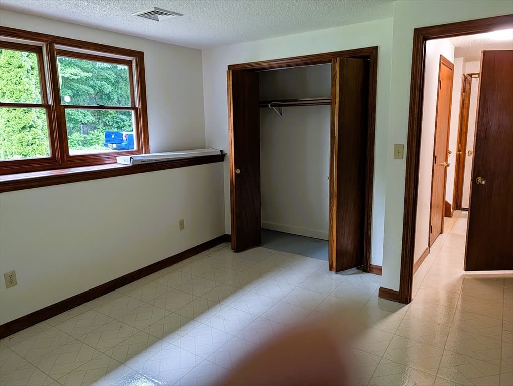 22 Pine Needle Ln, Springfield MA 01118 photo 19