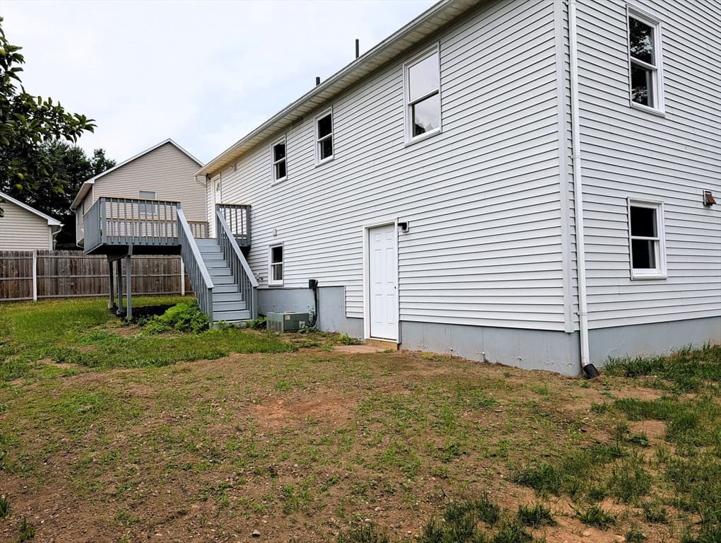 22 Pine Needle Ln, Springfield MA 01118 photo 29