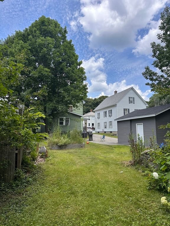 100 Conant St, Gardner MA 01440 photo 2