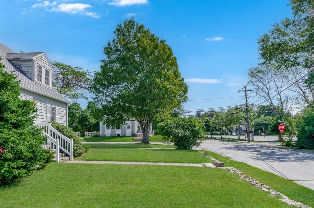 23 Hammond St, Mattapoisett MA 02739 photo 7