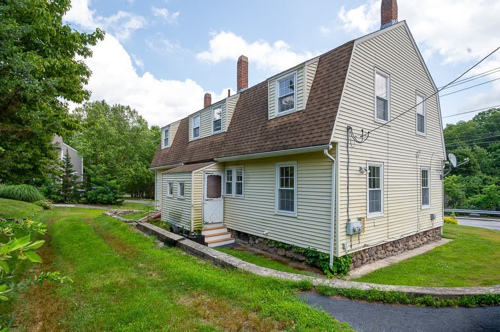 2 Family - 2 Units Side by Side at 164 West Main, Millbury MA 01527, Millbury, photo 4 of 20