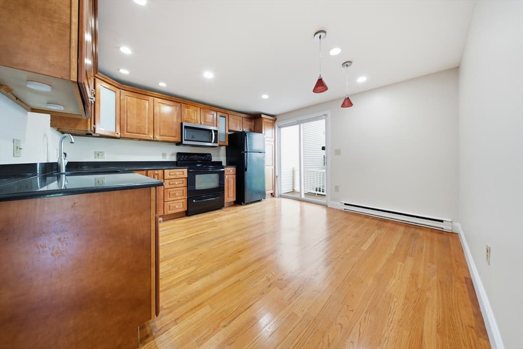 Condominium at 10 Erick Rd # 32, Mansfield MA 02048, Mansfield, photo 6 of 26