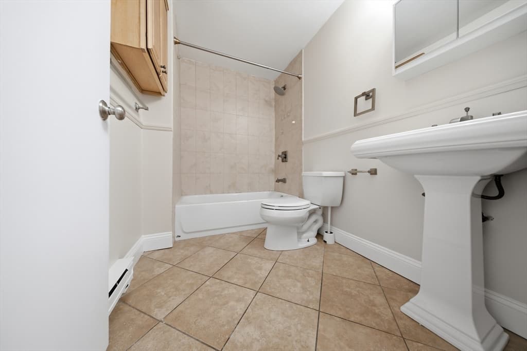 Condominium at 10 Erick Rd # 32, Mansfield MA 02048, Mansfield, photo 7 of 26