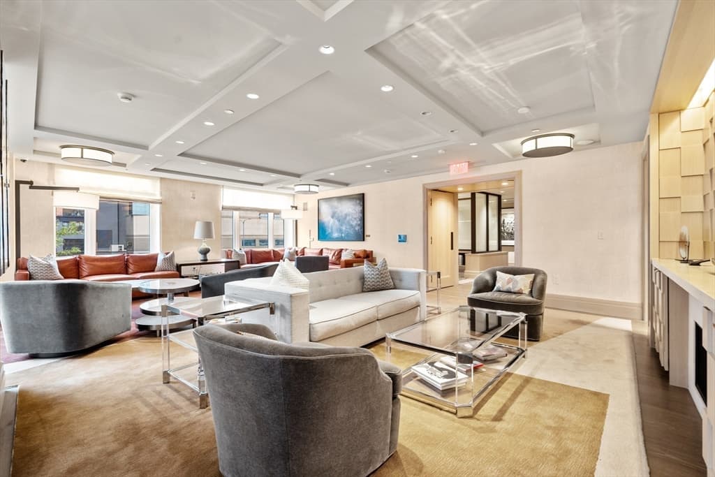 100 Lovejoy Wharf, Boston MA 02114 photo 12