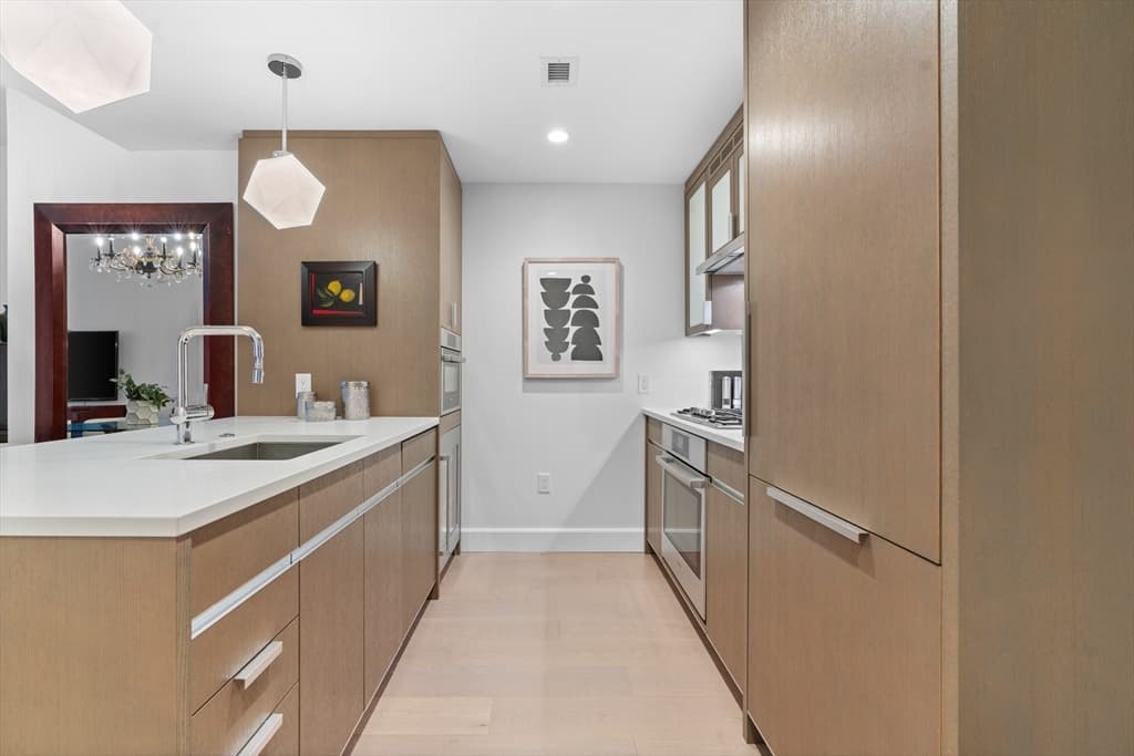 100 Lovejoy Wharf, Boston MA 02114 photo 5