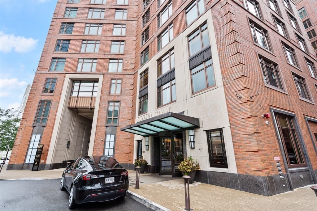 100 Lovejoy Wharf, Boston MA 02114 photo 10