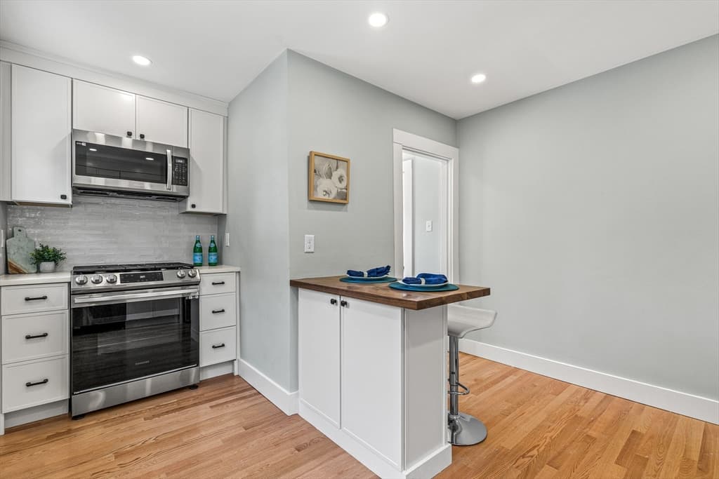 Condominium at 44-46 Woods Ave # 44, Somerville MA 02144, Somerville, photo 27 of 35
