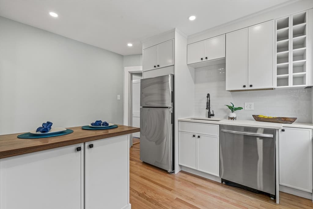 Condominium at 44-46 Woods Ave # 44, Somerville MA 02144, Somerville, photo 30 of 35