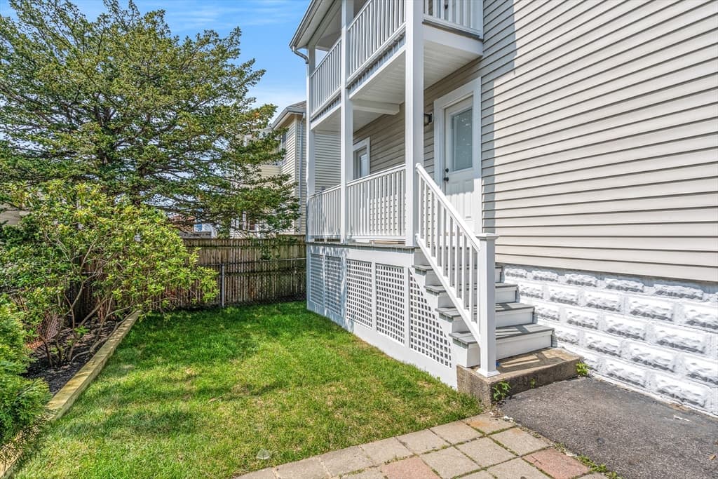 Condominium at 44-46 Woods Ave # 44, Somerville MA 02144, Somerville, photo 33 of 35