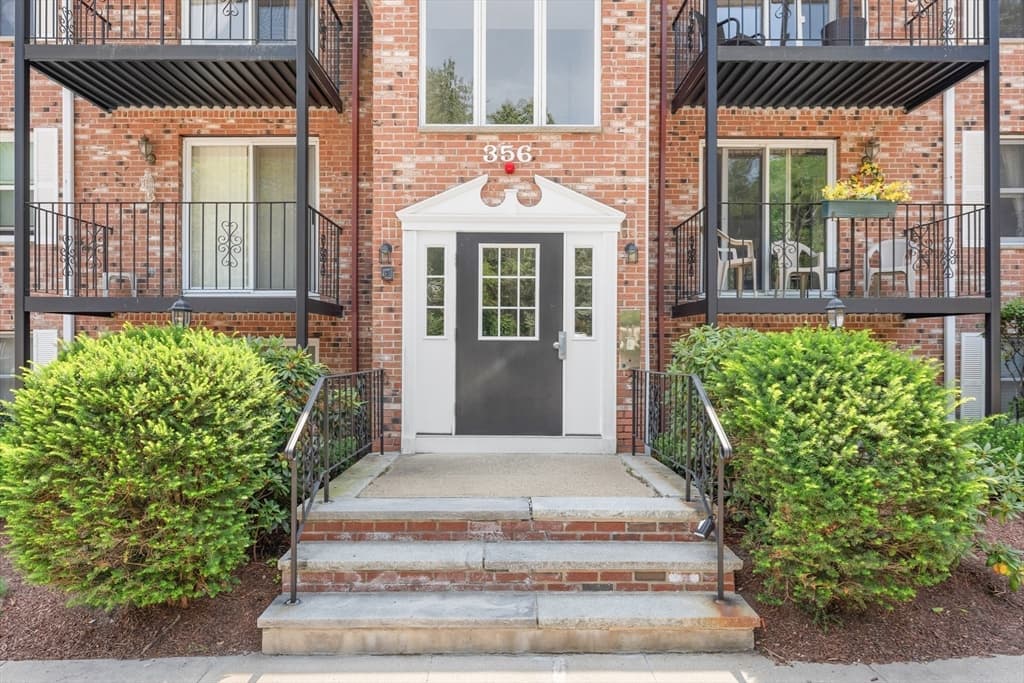 356 Neponset St # D, Canton MA 02021 photo 3