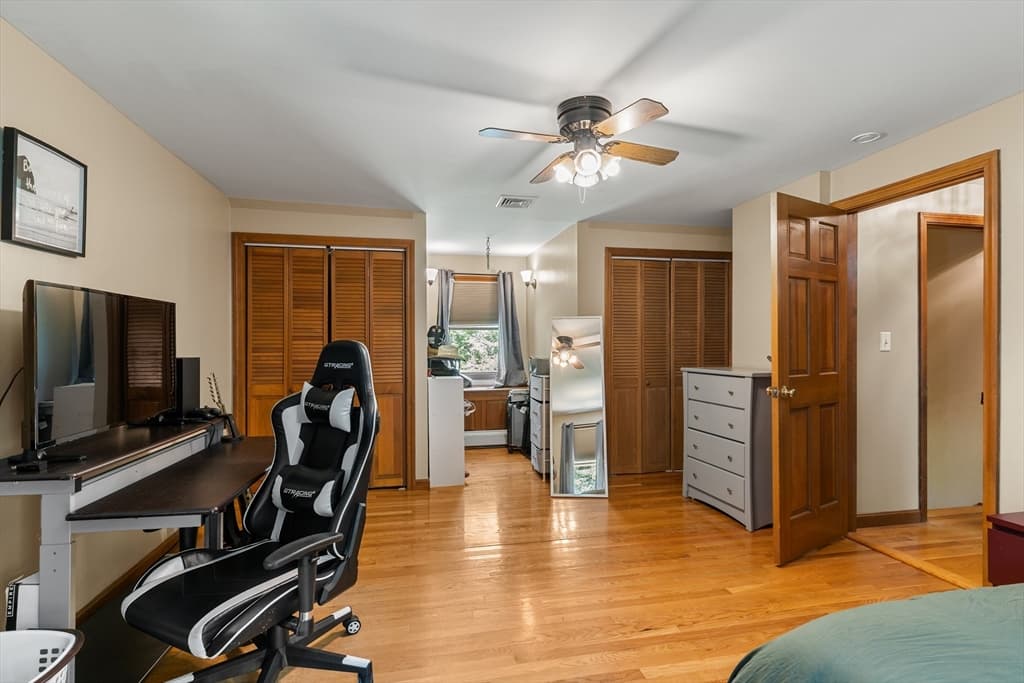 229 Tispaquin St, Middleboro MA 02346 photo 26