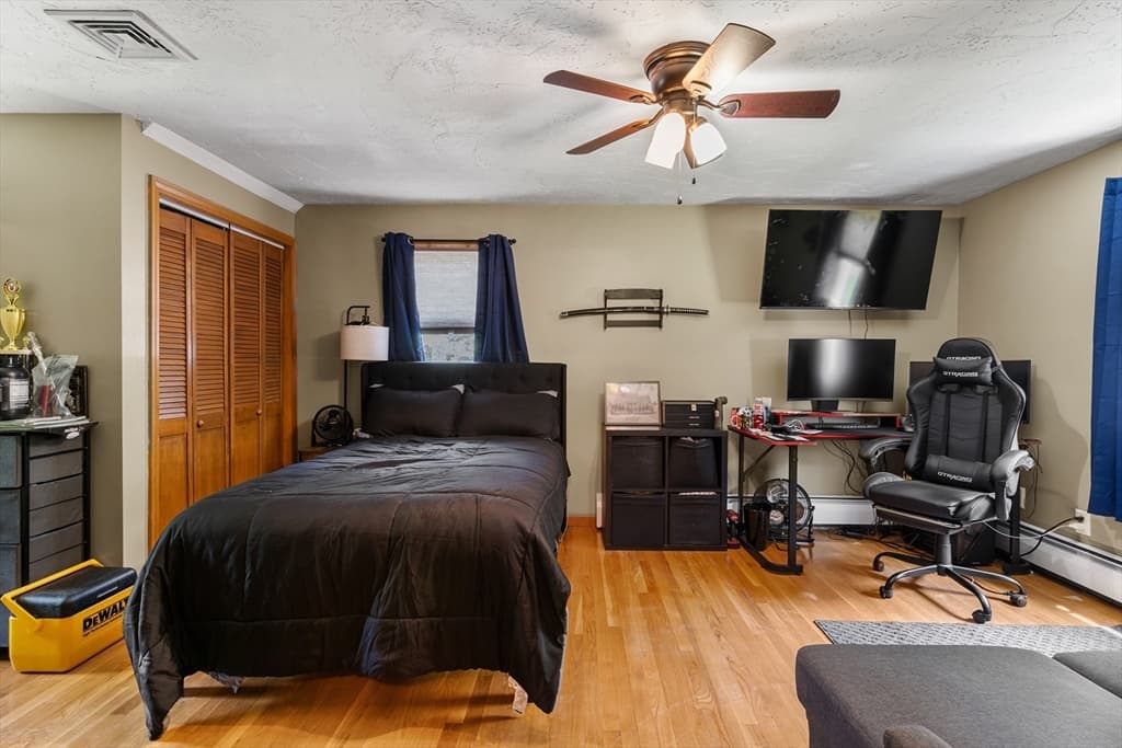 229 Tispaquin St, Middleboro MA 02346 photo 28