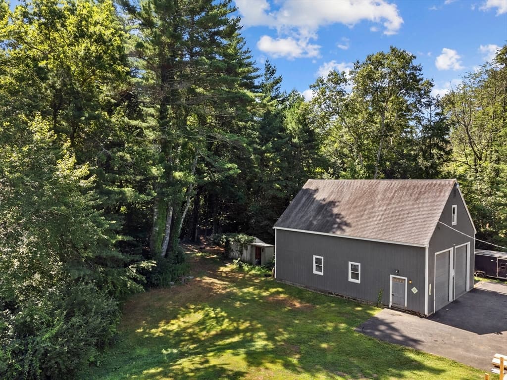 229 Tispaquin St, Middleboro MA 02346 photo 34