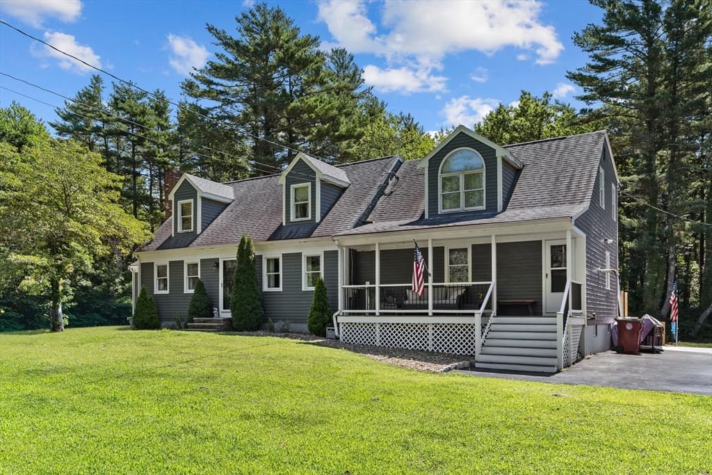 229 Tispaquin St, Middleboro MA 02346 photo 33