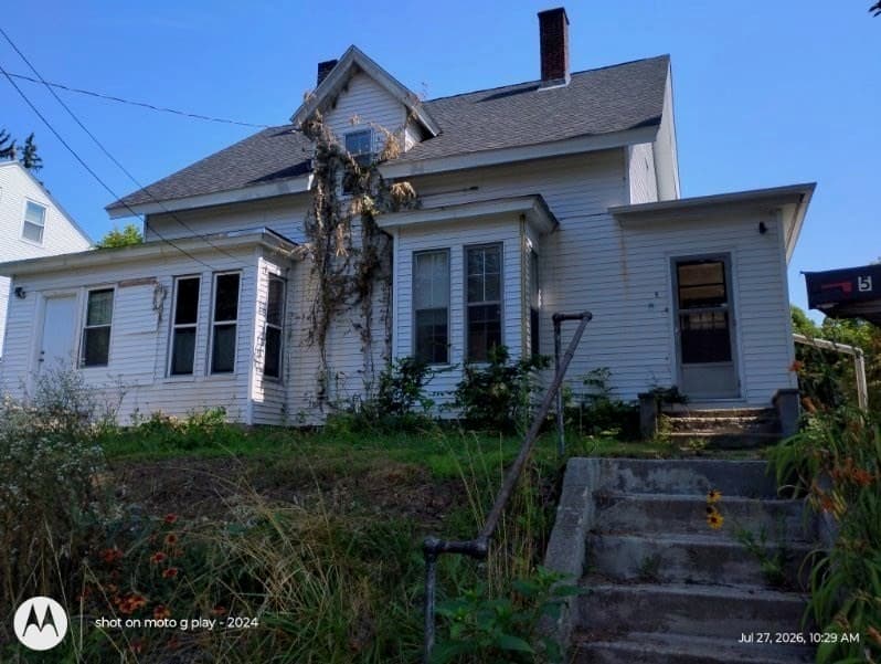 7 Pleasant Street, Ware MA 01082 photo 3
