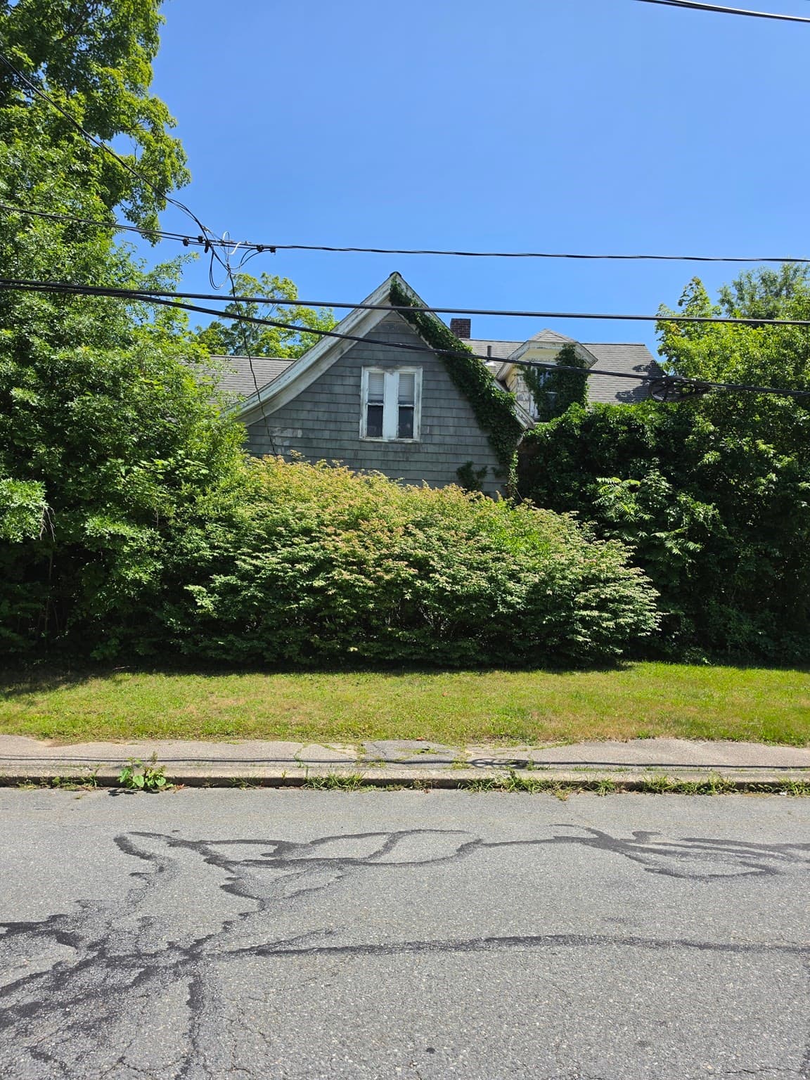 Single Family Residence at 58 Stetson St, Bridgewater MA 02324, Bridgewater, photo 2 of 2