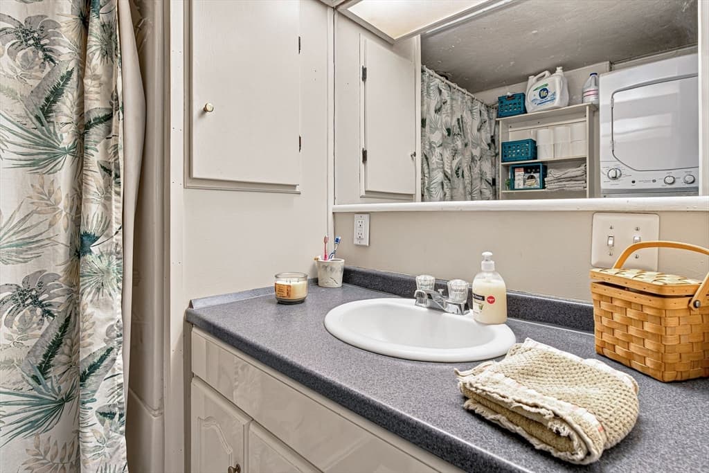 124 Mayflower Avenue, Taunton MA 02780 photo 12