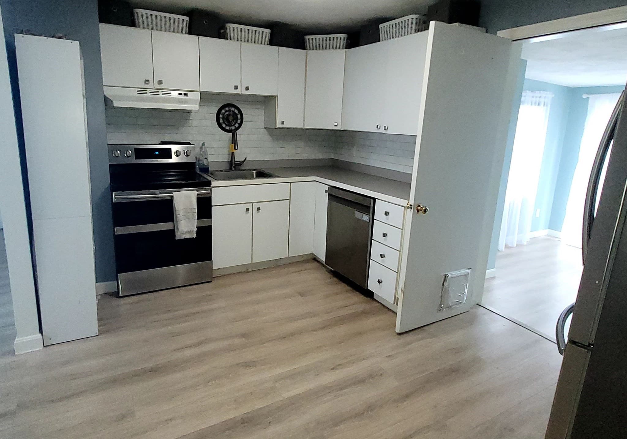 Single Family Residence at 33 Markham Cir, Ayer MA 01432, Ayer, photo 2 of 6