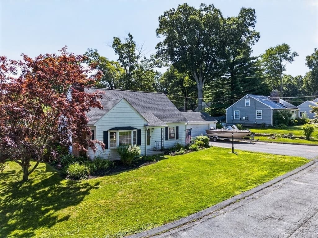20 Westernview Cir, East Longmeadow MA 01028