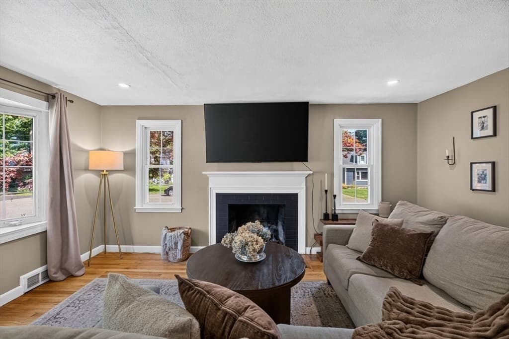20 Westernview Cir, East Longmeadow MA 01028 photo 8