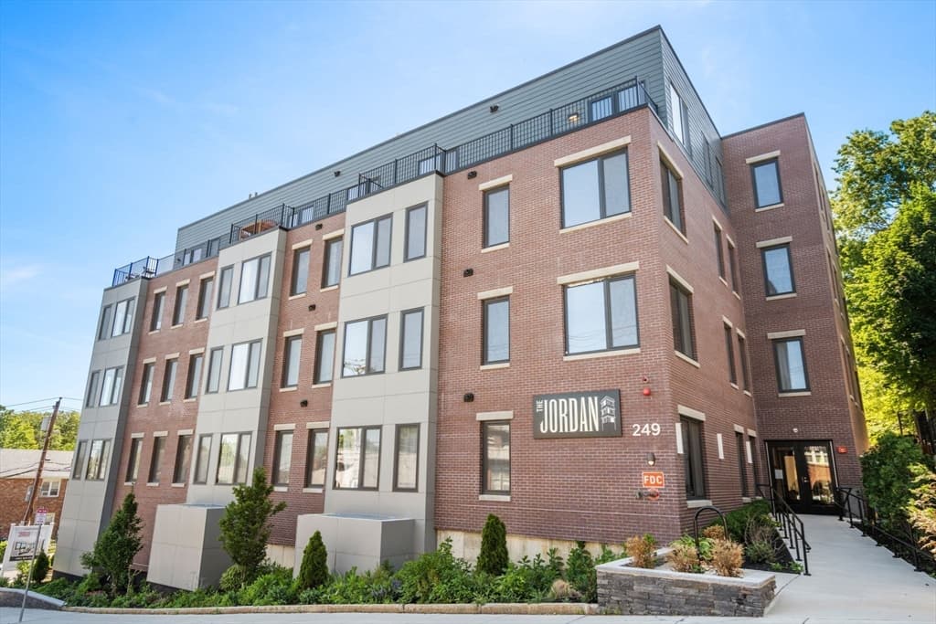 Condominium at 249 Corey Rd. # 206, Boston MA 02134, photo 4 of 36