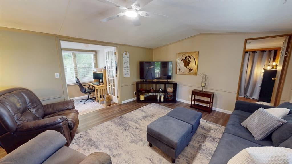 6 Saturn Ln, Nashua NH 03062 photo 9