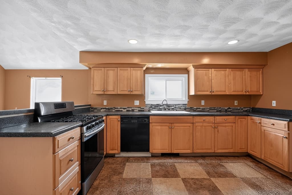 14 Forestvale Rd, Boston MA 02136 photo 10