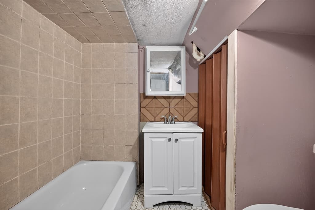 14 Forestvale Rd, Boston MA 02136 photo 19