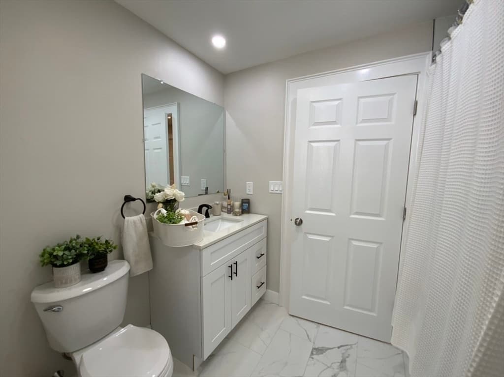 5 Ferdinand St, Worcester MA 01603 photo 34