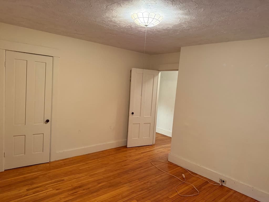 8 Hawes St, Fitchburg MA 01420 photo 16