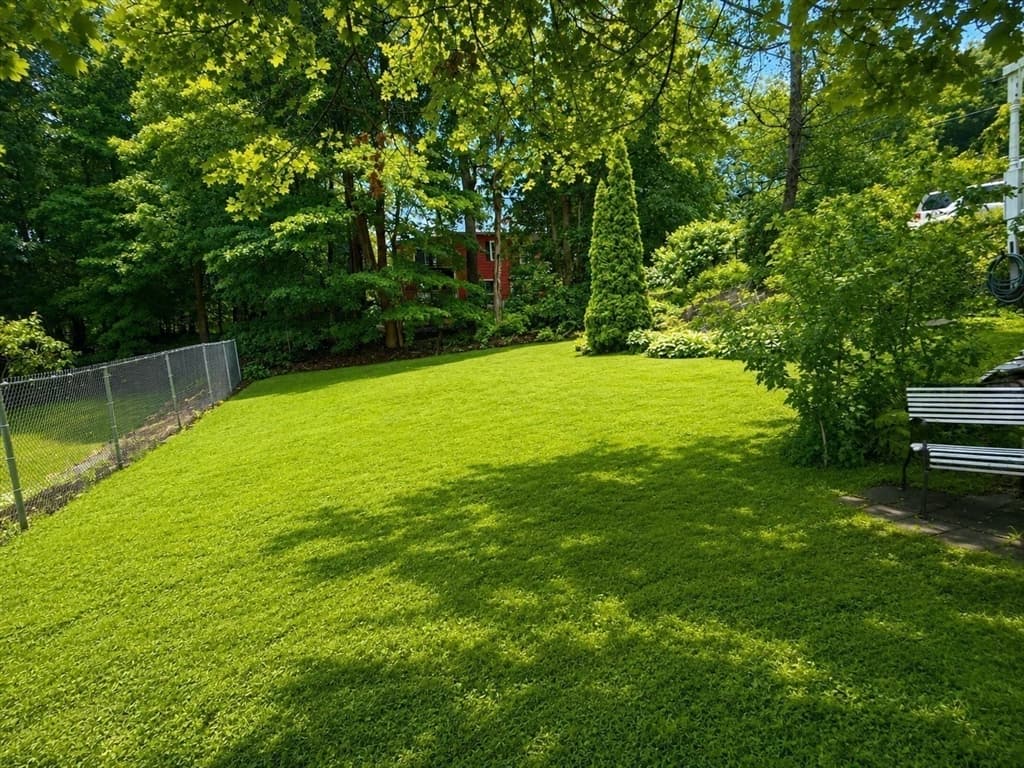 8 Hawes St, Fitchburg MA 01420 photo 3