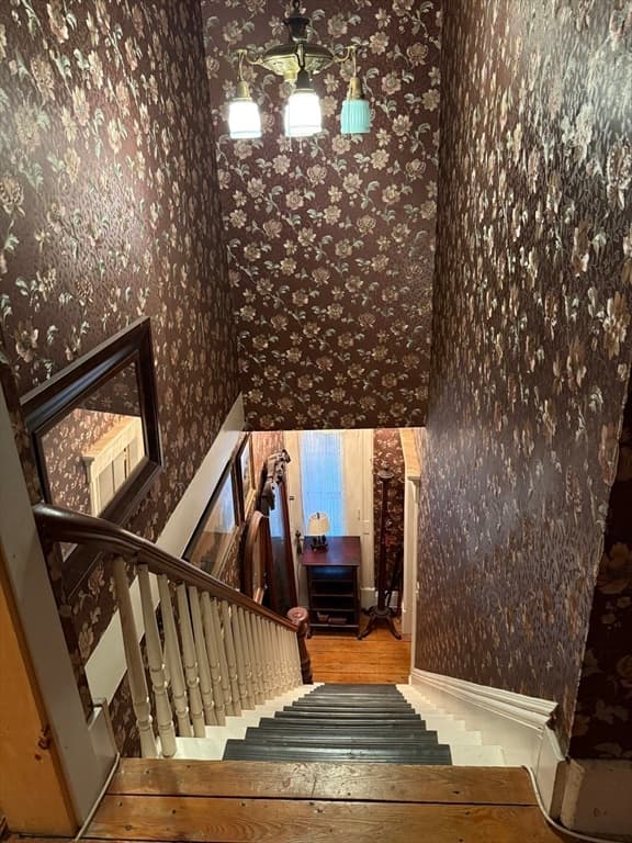 8 Hawes St, Fitchburg MA 01420 photo 9