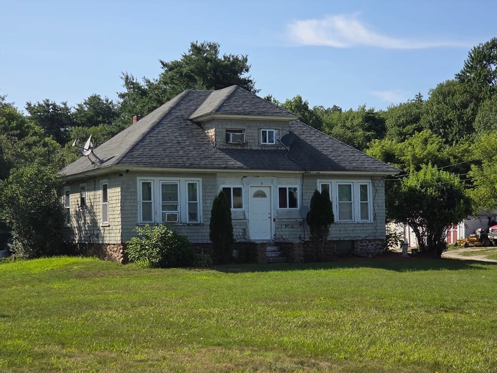 273 River Road, Hudson MA 01749