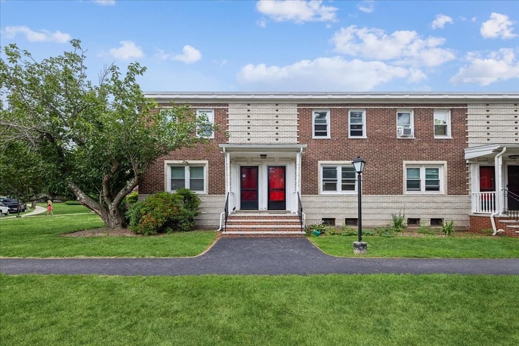 48 Newman Rd # 48, Malden MA 02148