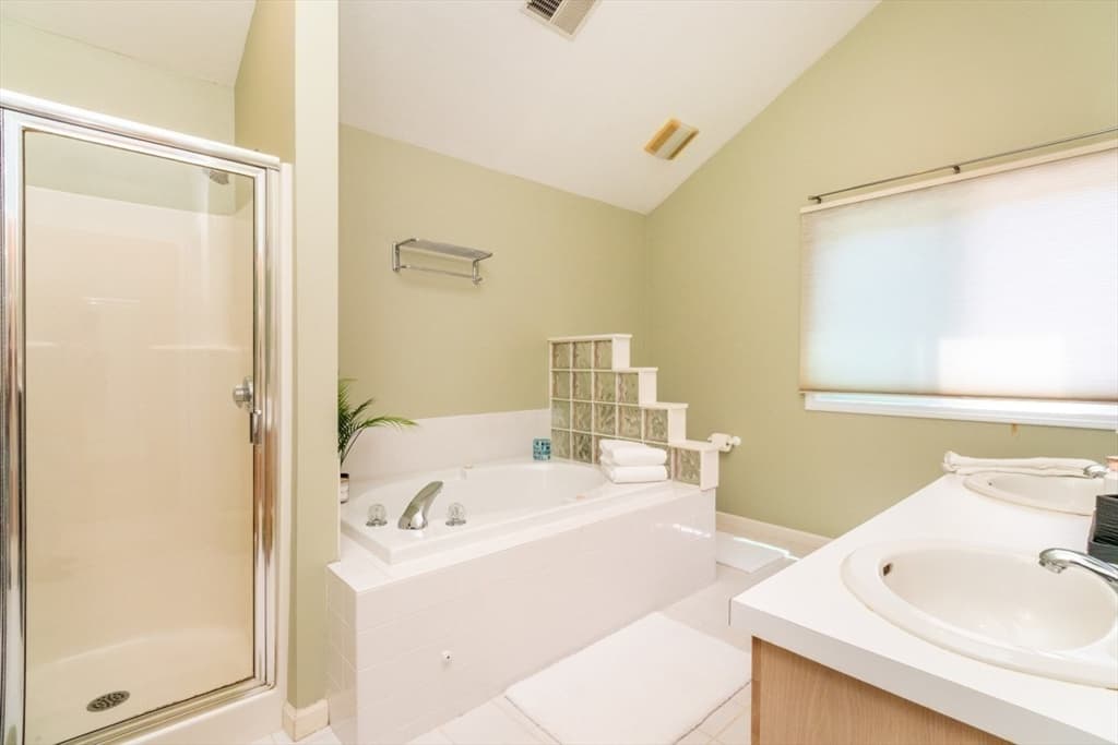 60 Algonquin Trail # 60, Ashland MA 01721 photo 17