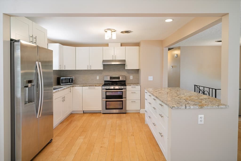 56 Winfield St, Norwood MA 02062 photo 5