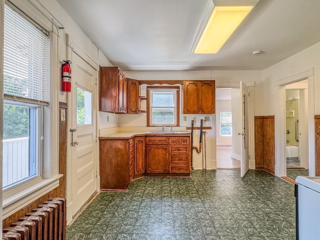 344 Conway Street, Greenfield MA 01301 photo 18