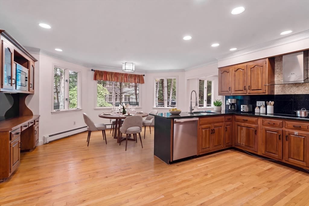 23 Bellevue, Wellesley MA 02481 photo 26