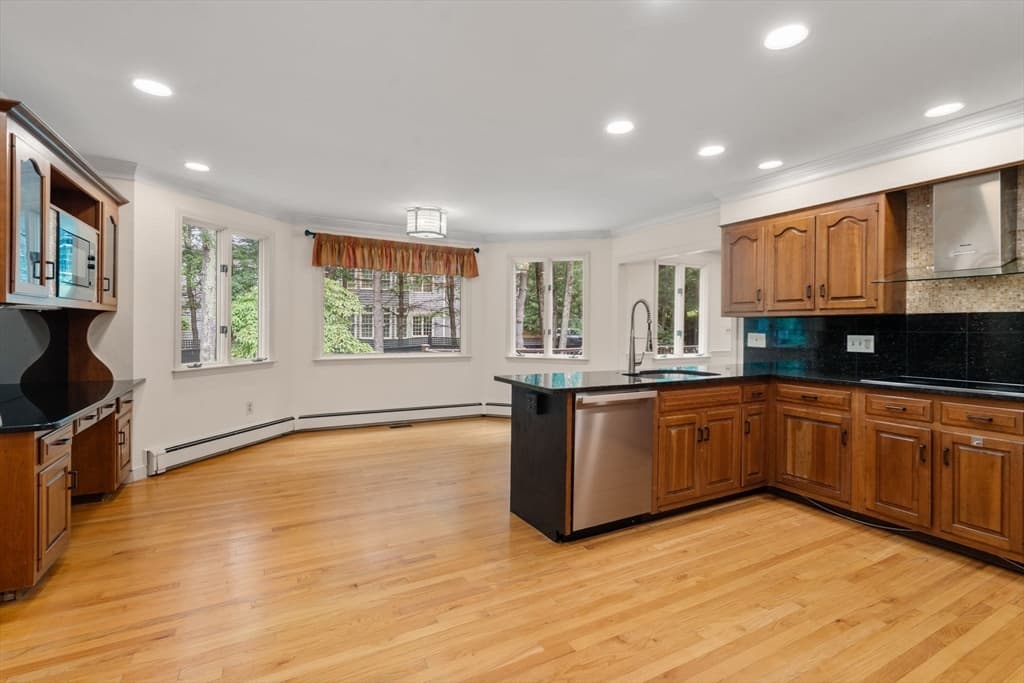 23 Bellevue, Wellesley MA 02481 photo 32