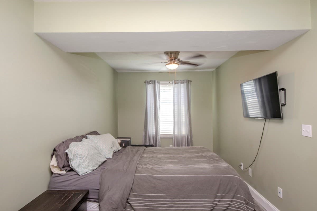 Single Family Residence at 58 Manchester St, Fall River MA 02721, photo 27 of 40