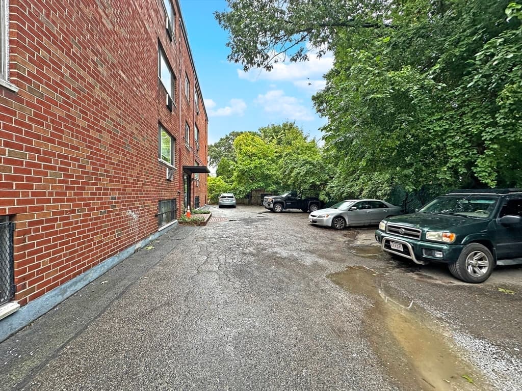 9 Hannon St, Boston MA 02124 photo 3