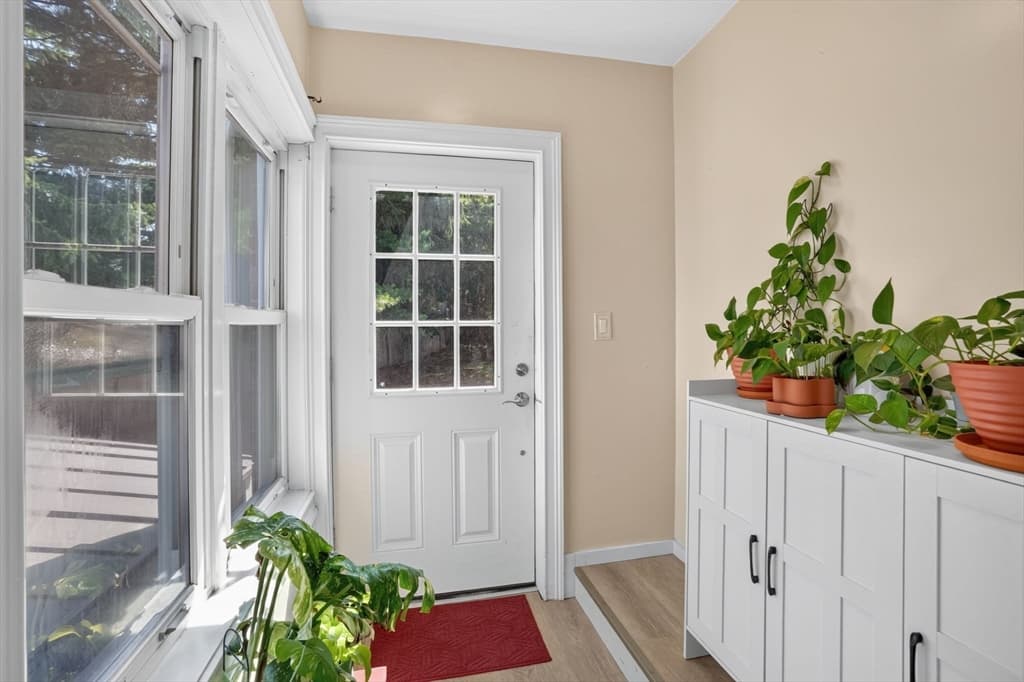 22 Fruit St, Leominster MA 01453 photo 16