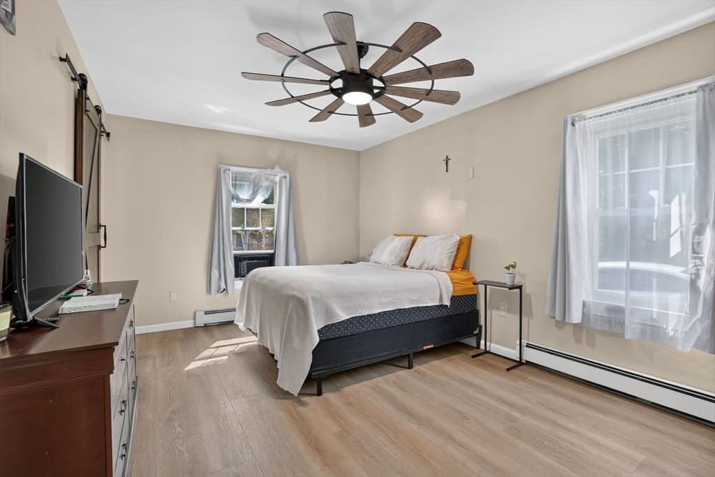 22 Fruit St, Leominster MA 01453 photo 21