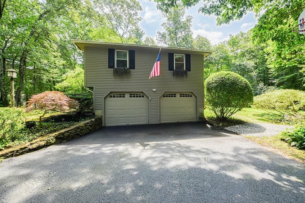 Single Family Residence at 45 Neck Hill Road, Mendon MA 01756, Mendon, photo 3 of 29