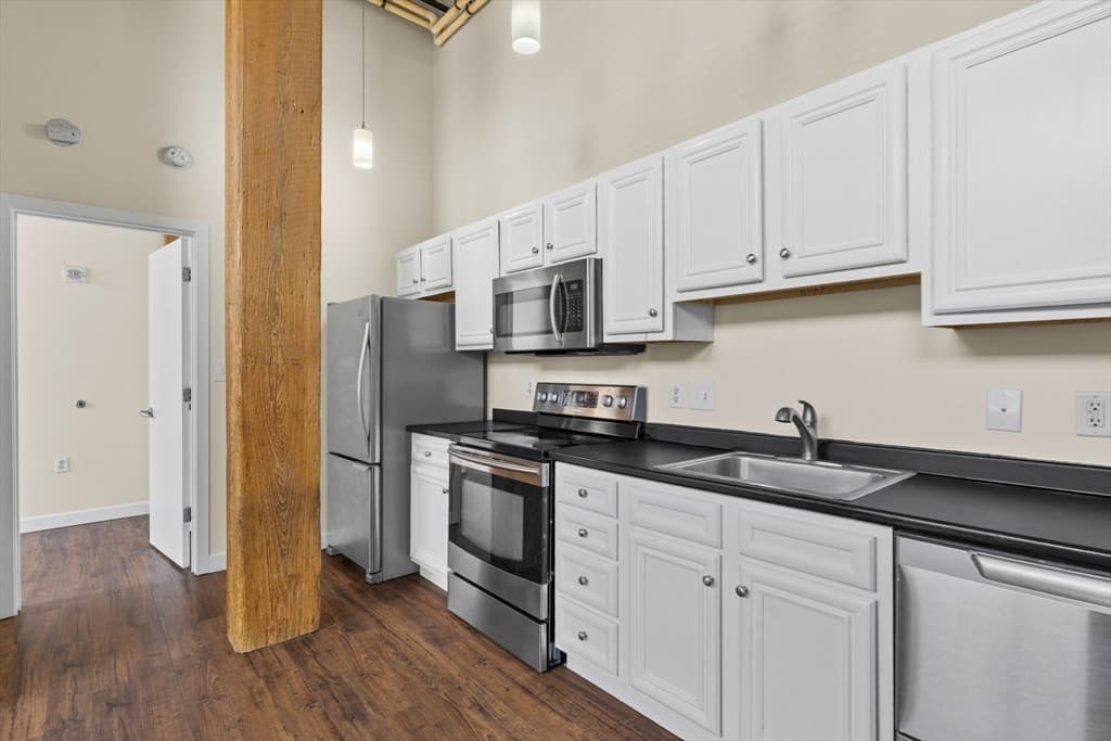 146 Court St # 103, Brockton MA 02302 photo 6