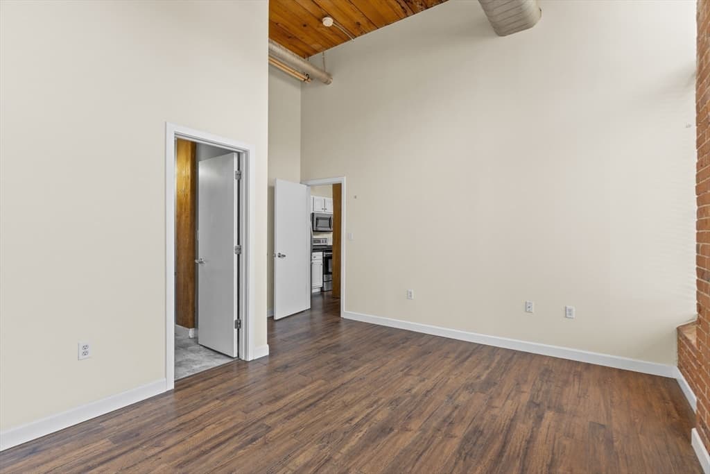 146 Court St # 103, Brockton MA 02302 photo 17